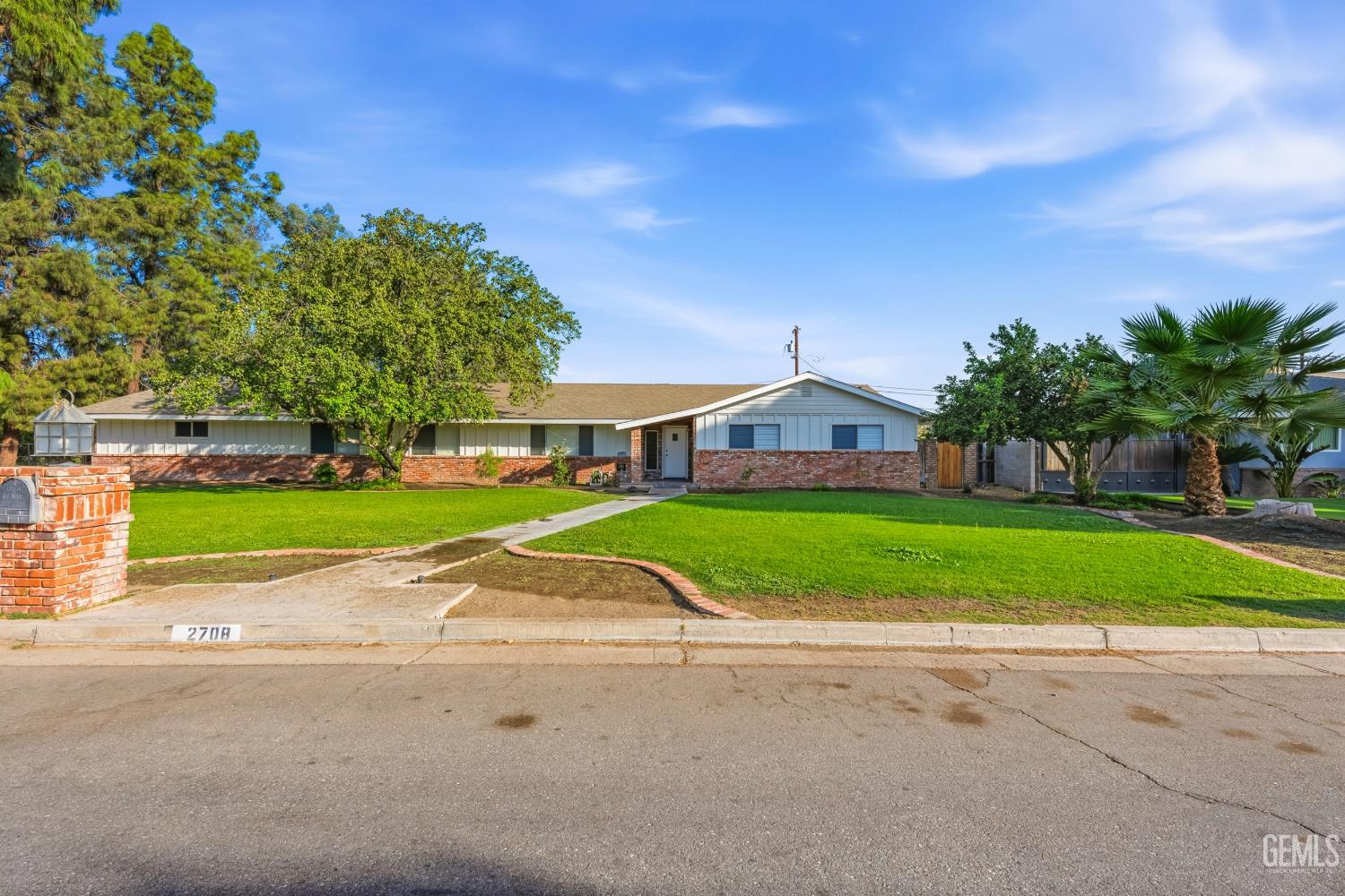 Single Family Residence in Bakersfield