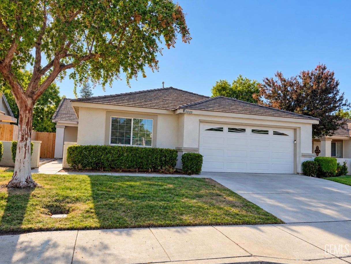 5005 Otters Meadow Drive, Bakersfield, California