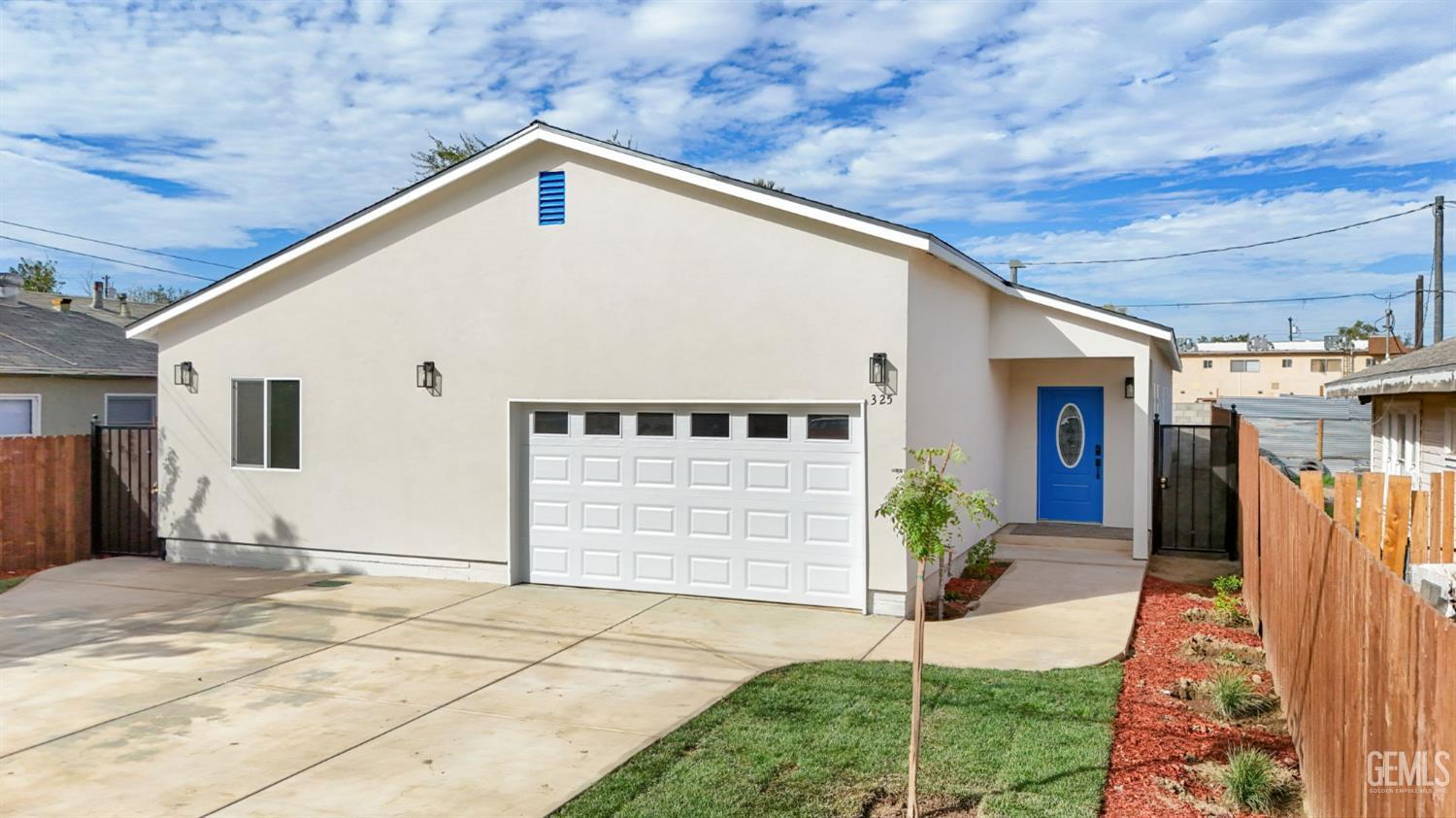 Single Family Residence in Bakersfield