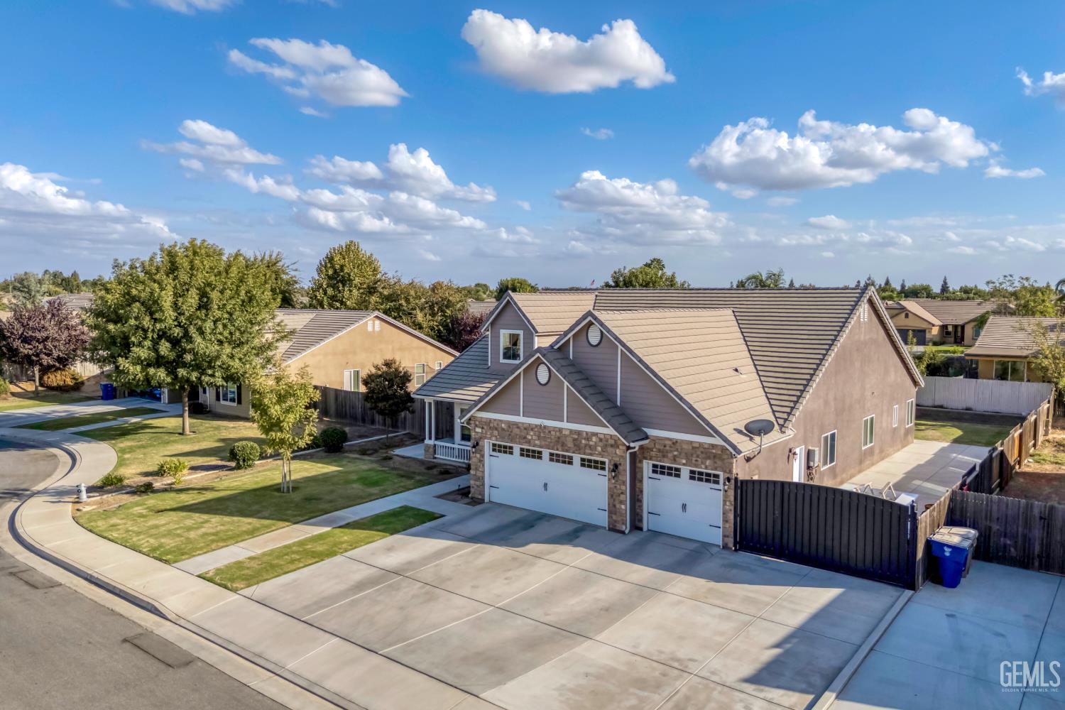 10105 Cranberry Isle Drive, Bakersfield, CA 93314 — photo 45