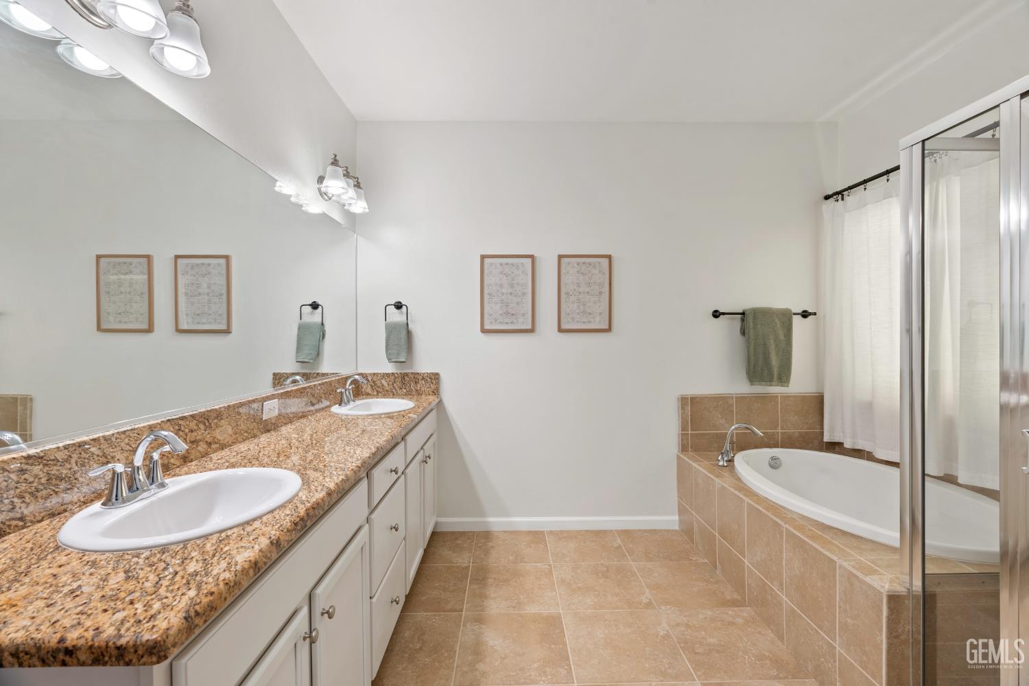 10105 Cranberry Isle Drive, Bakersfield, CA 93314 — photo 35