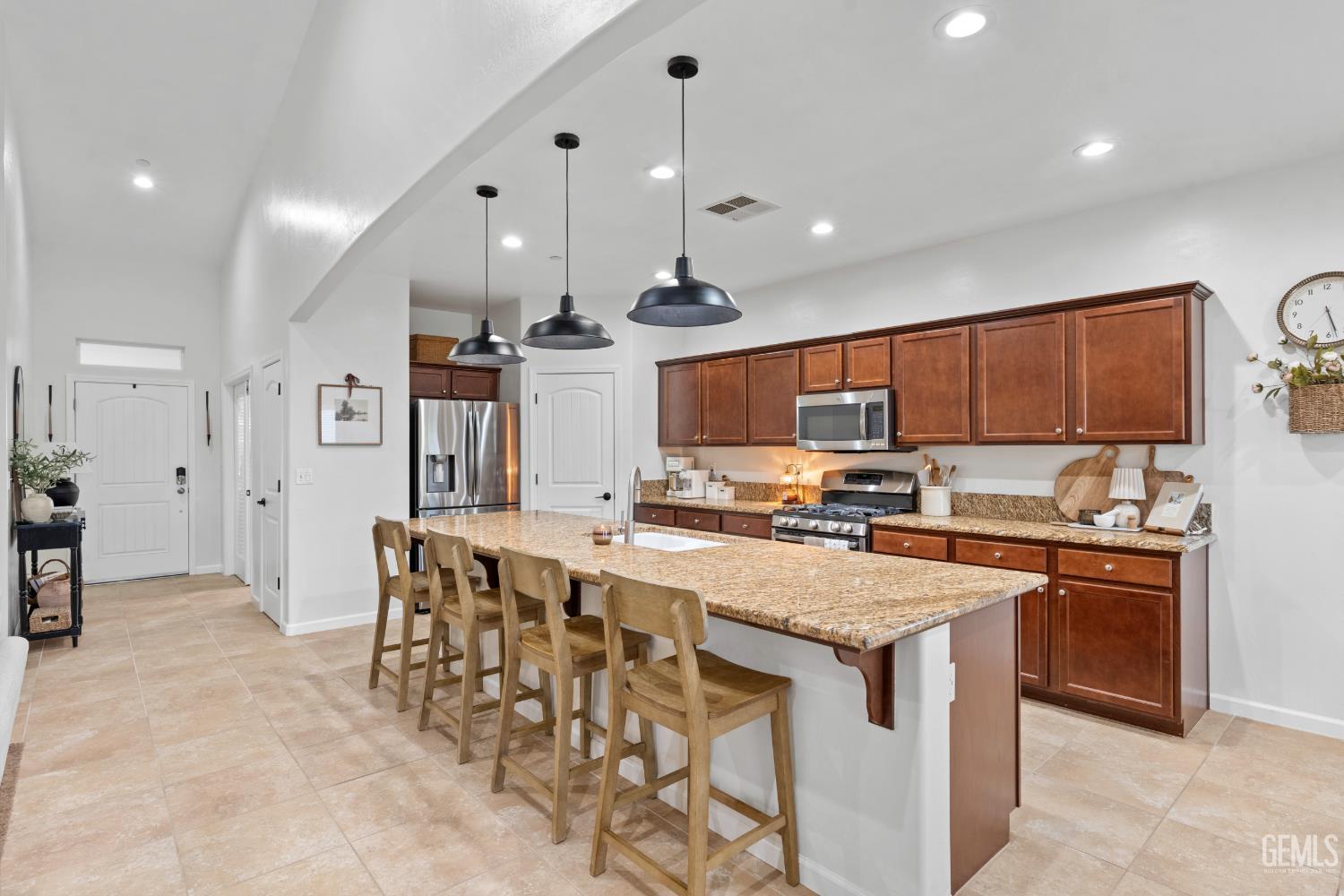10105 Cranberry Isle Drive, Bakersfield, CA 93314 — photo 18