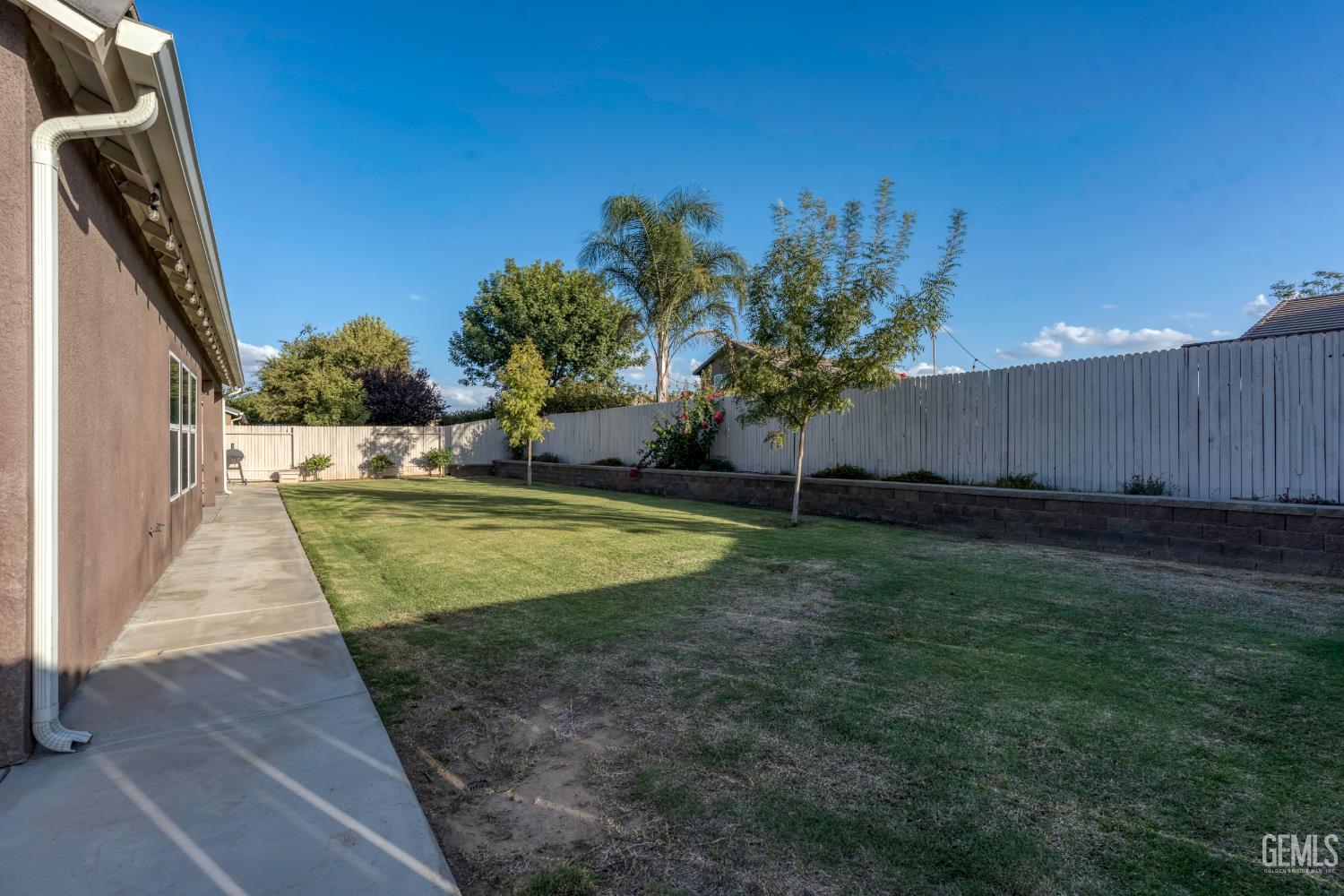 10105 Cranberry Isle Drive, Bakersfield, CA 93314 — photo 41