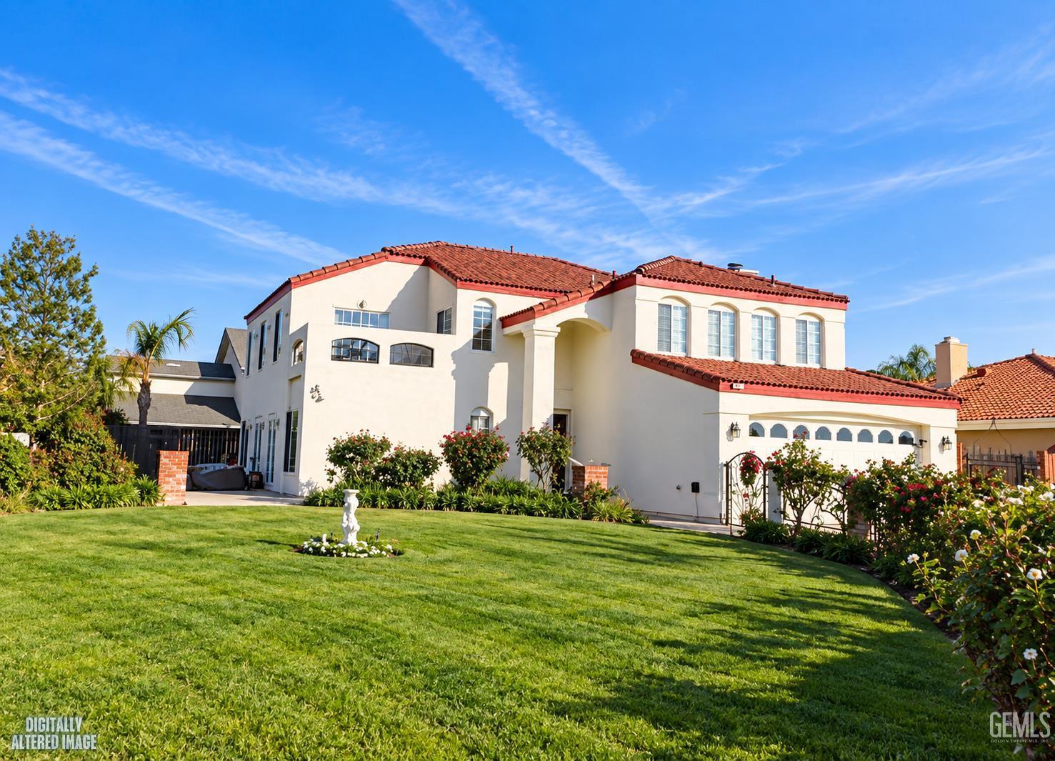 Single Family Residence in Bakersfield