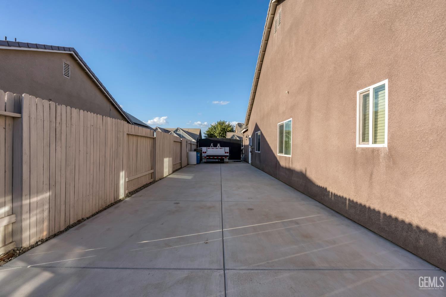 10105 Cranberry Isle Drive, Bakersfield, CA 93314 — photo 42