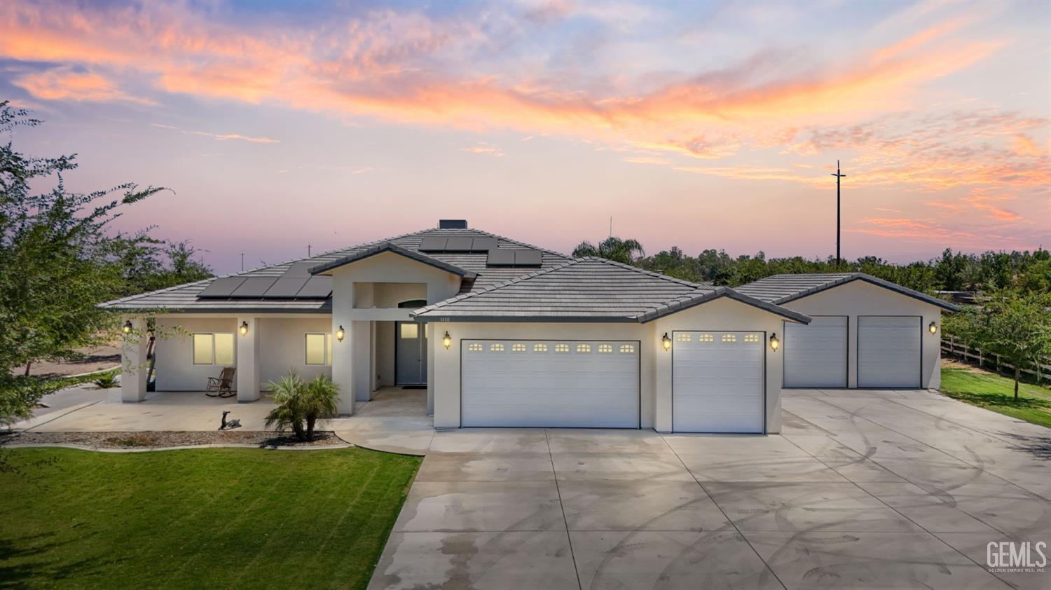 Single Family Residence in Bakersfield