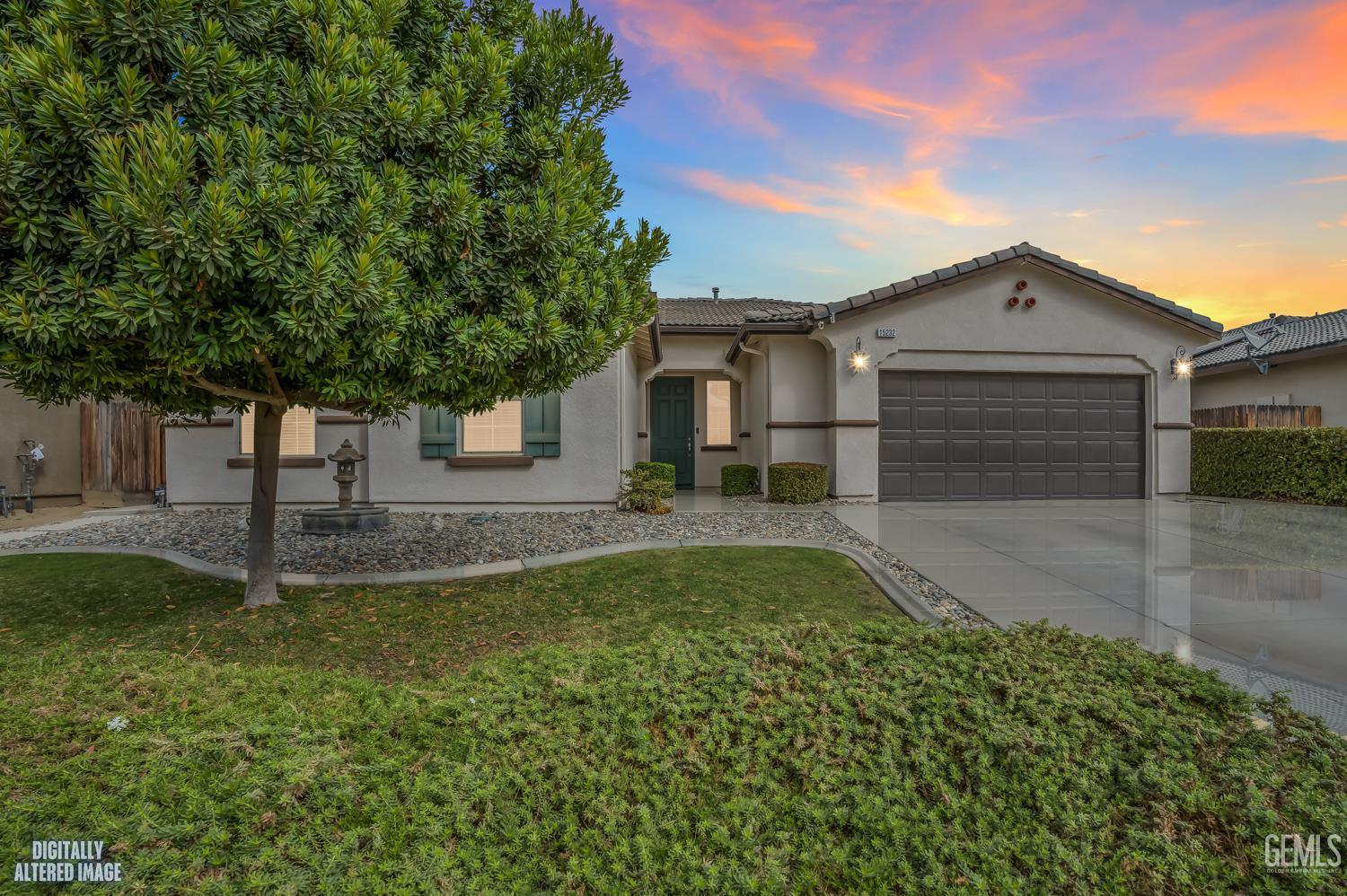 Single Family Residence in Bakersfield
