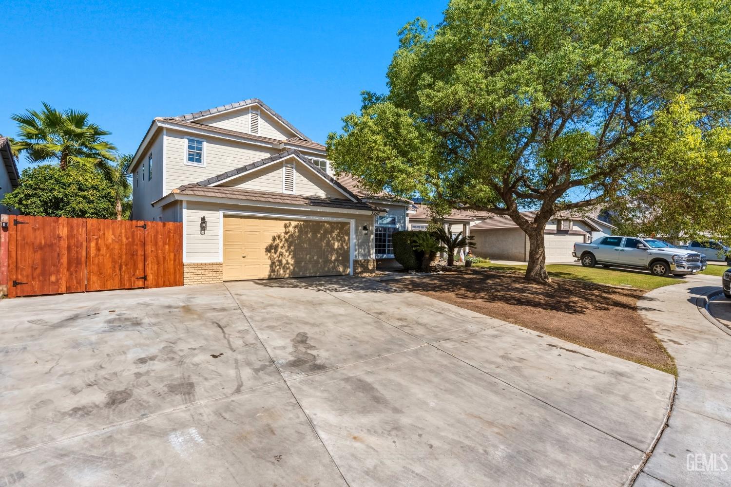 3910 Ocean Breeze Avenue