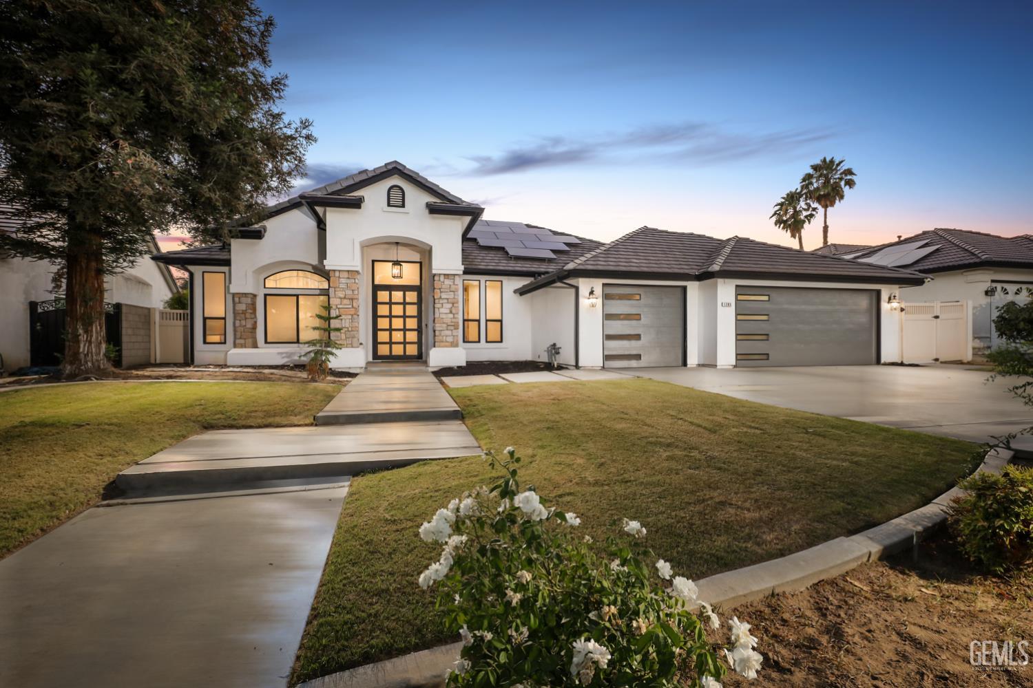 Single Family Residence in Bakersfield