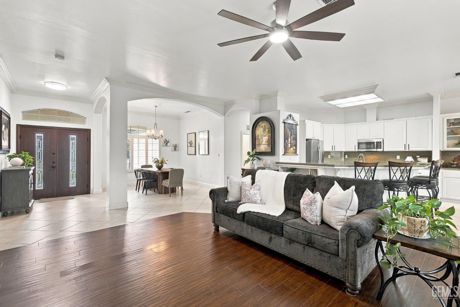 Single Family Residence in Bakersfield