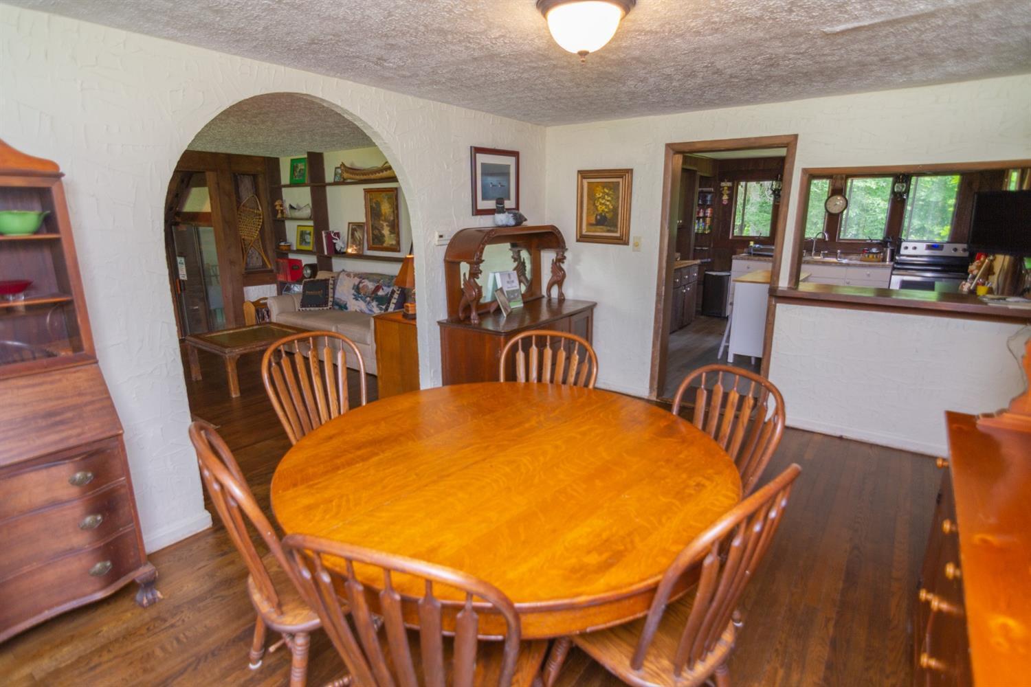 2247 Moore Saur Road