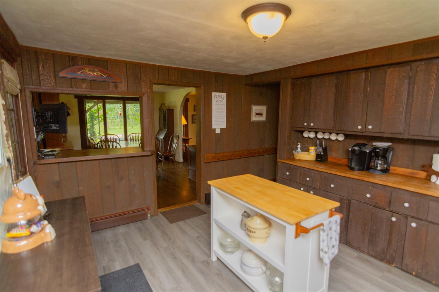 2247 Moore Saur Road