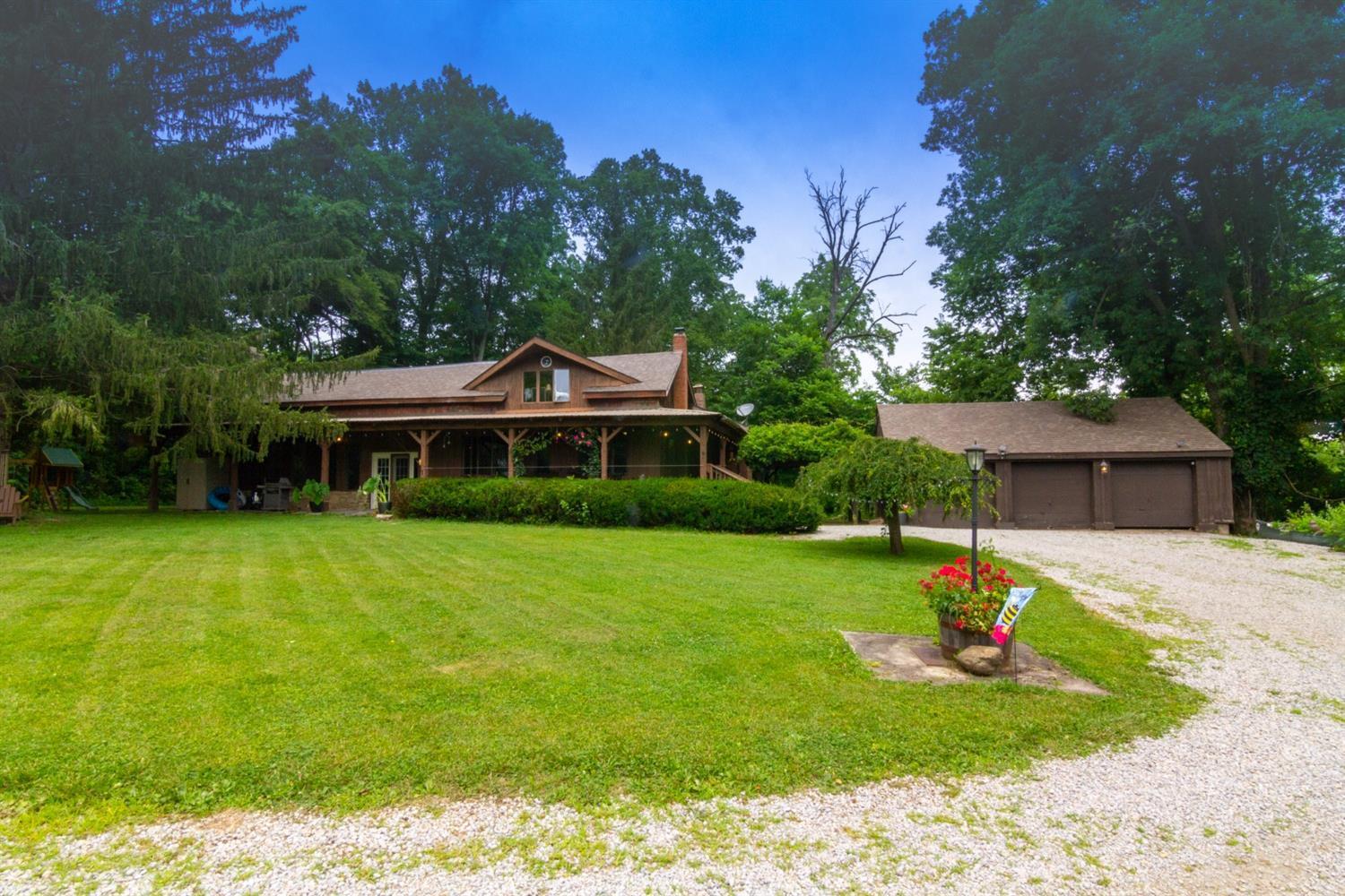 2247 Moore Saur Road