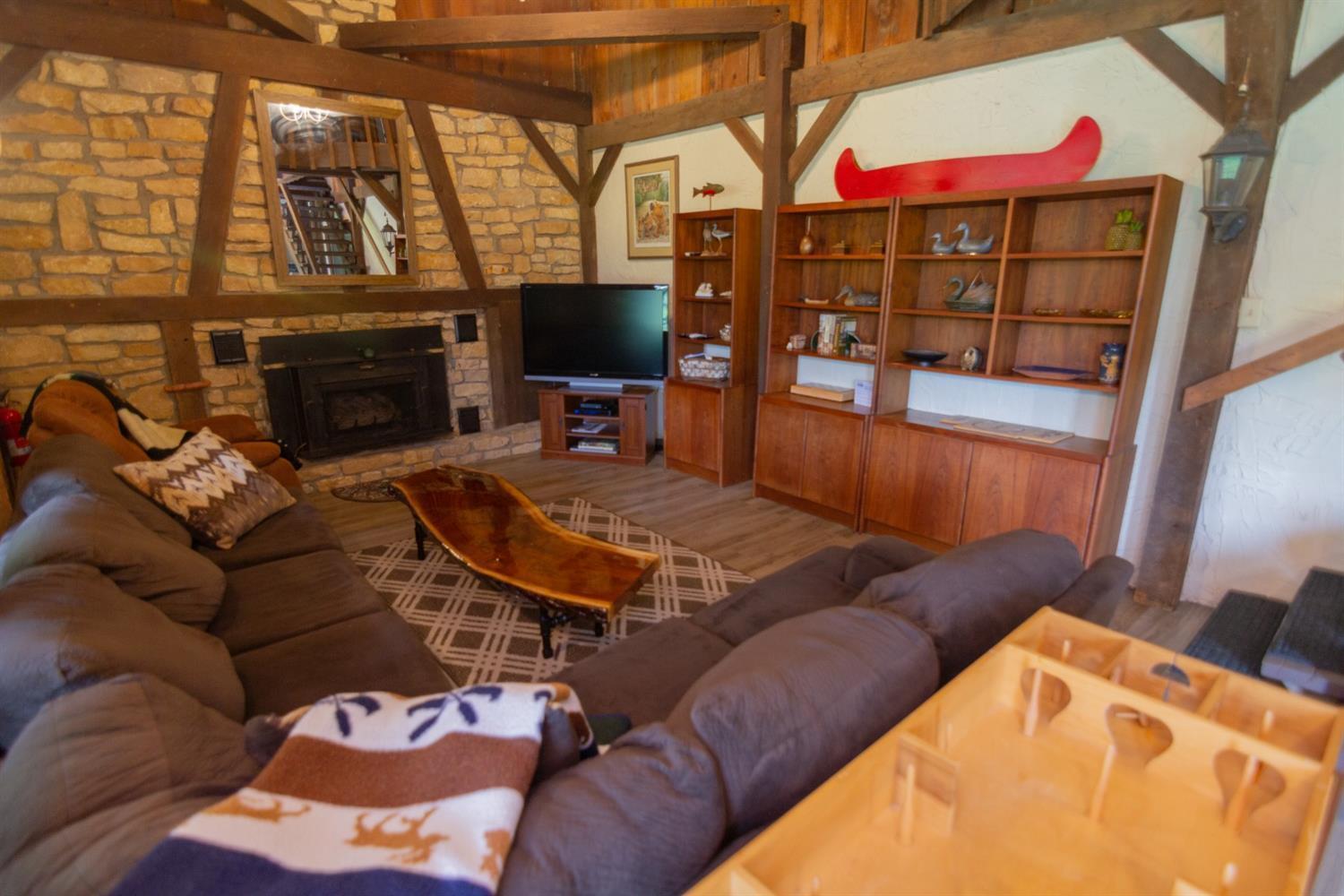 2247 Moore Saur Road