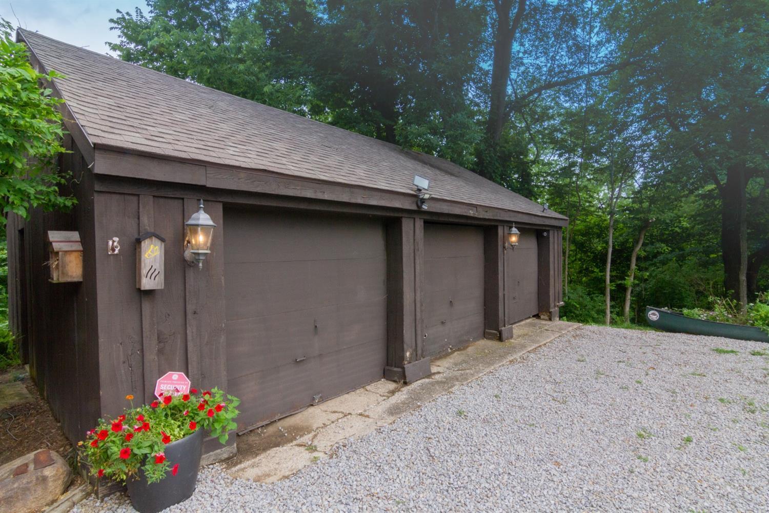 2247 Moore Saur Road