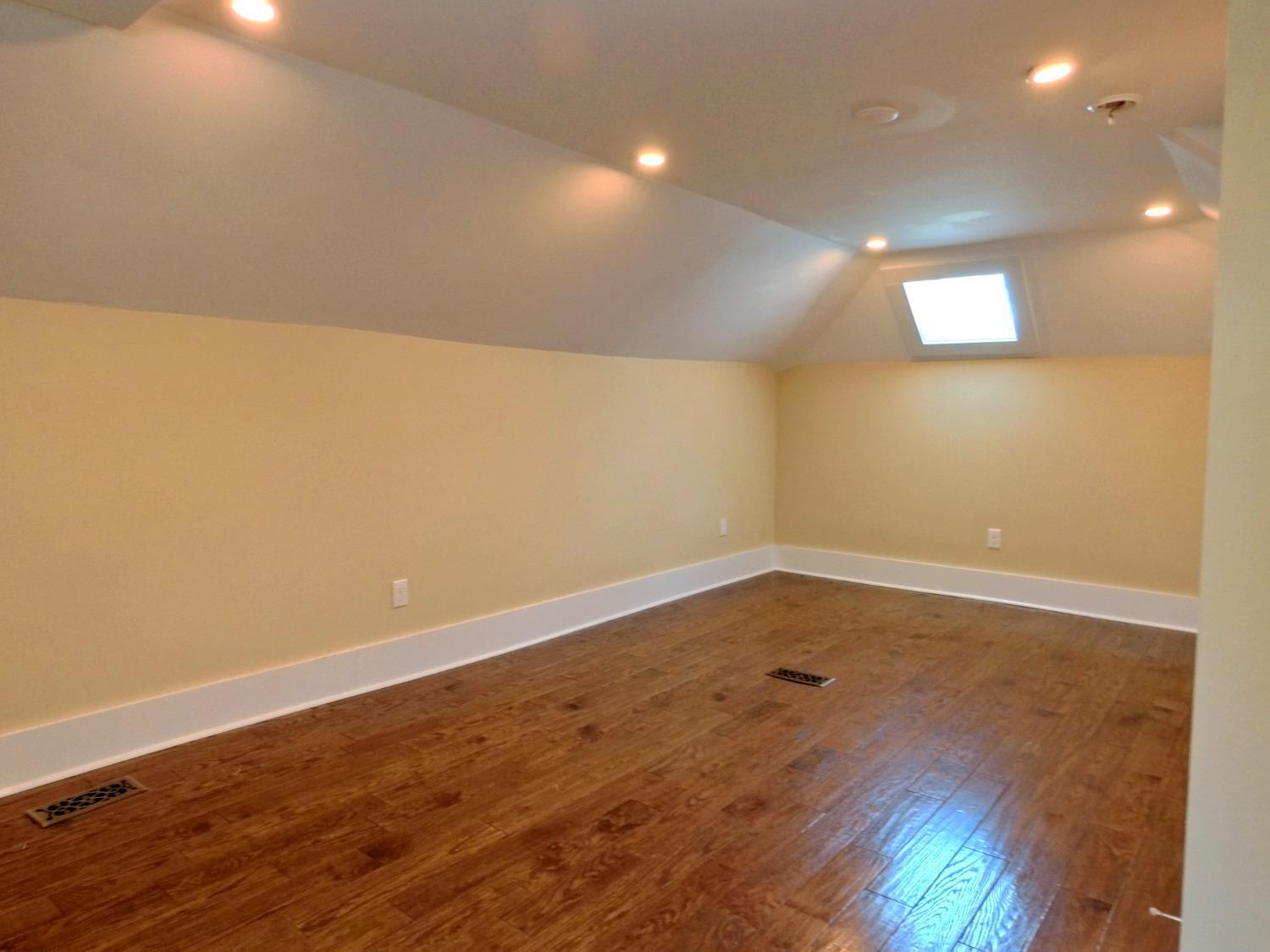 1323 Old St Rt 74