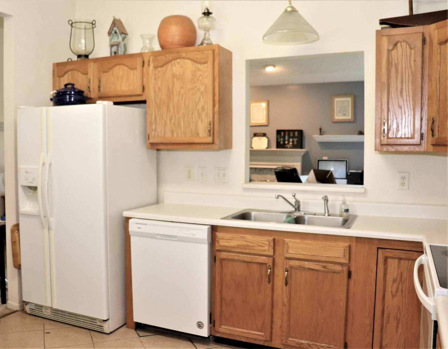 Photo 4 of Single Family Residence at 3342 Indian Meadows Dr, Fairfield Township, OH 45011 | MLS# 1741244 | | Sold on 2022-07-25