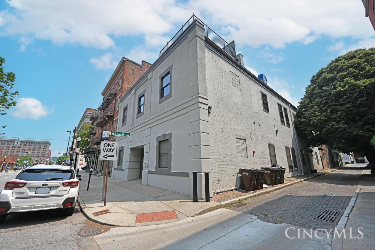 808 Elm Street