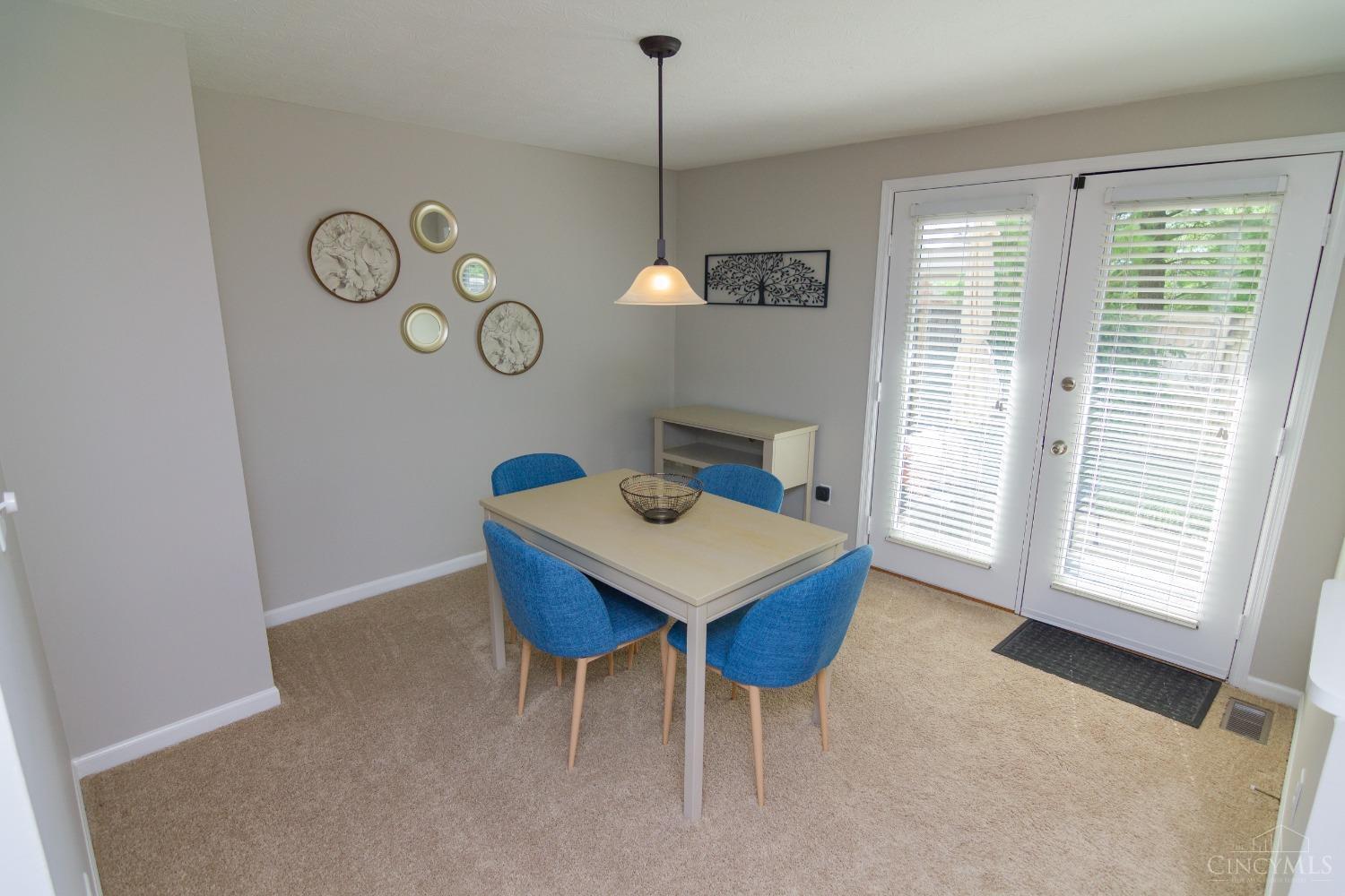 2085 Stratford Court