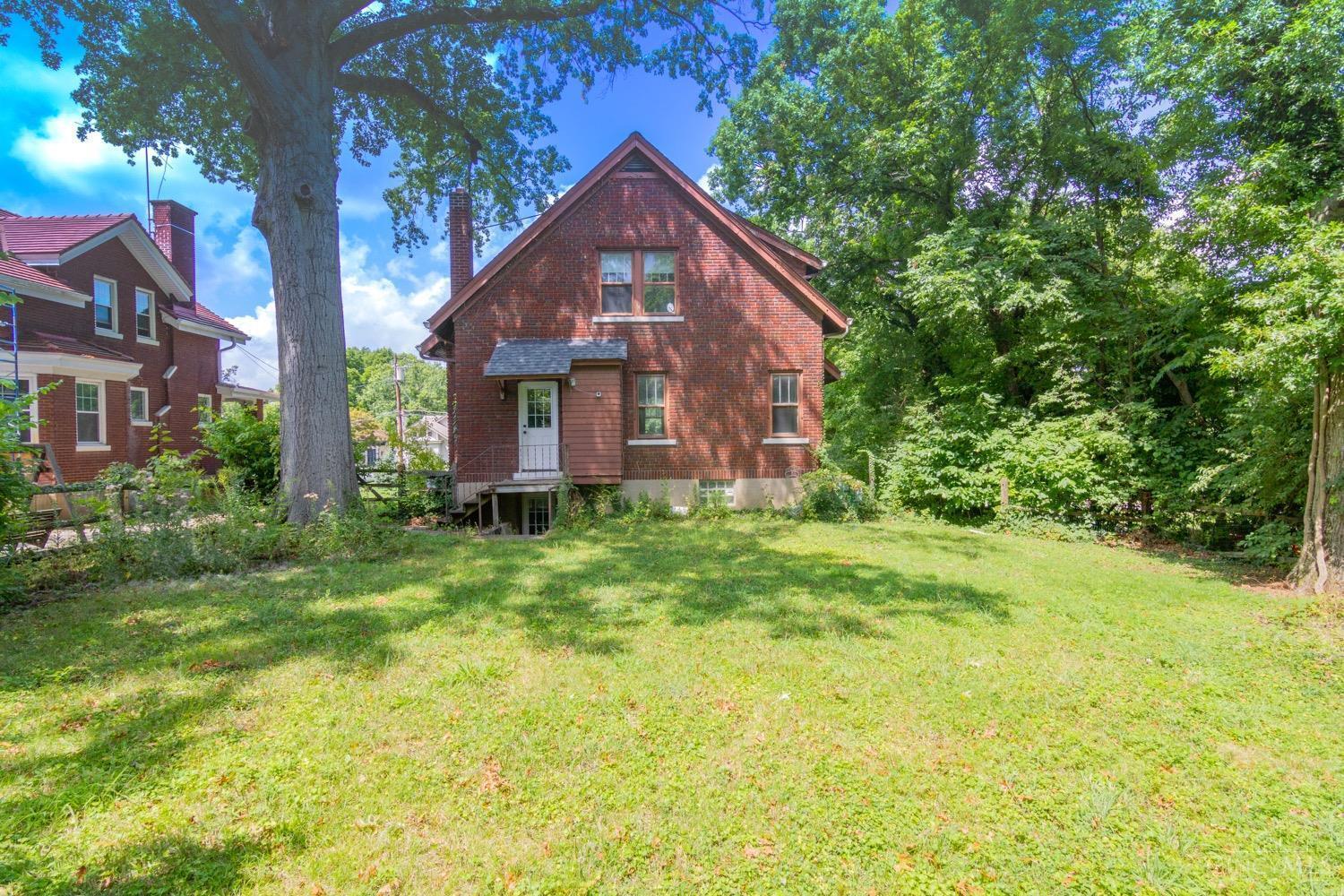 2851 Mckinley Avenue