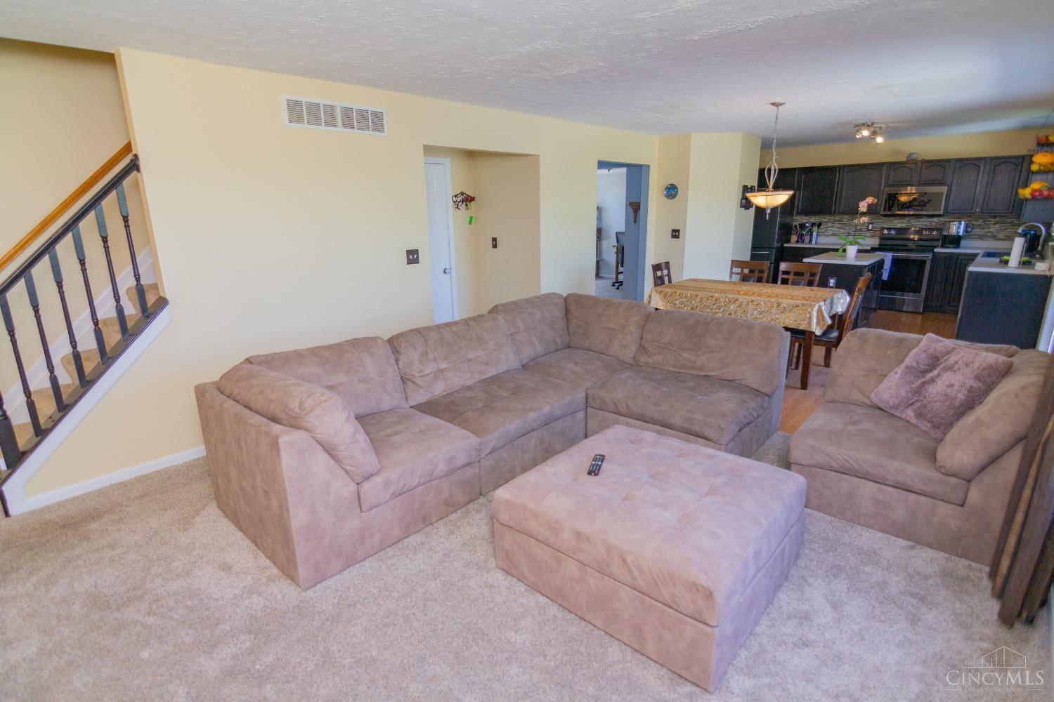 5263 Sunrise View Circle