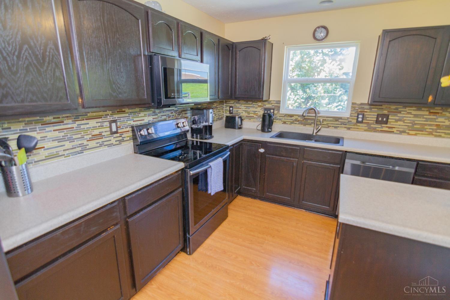 5263 Sunrise View Circle