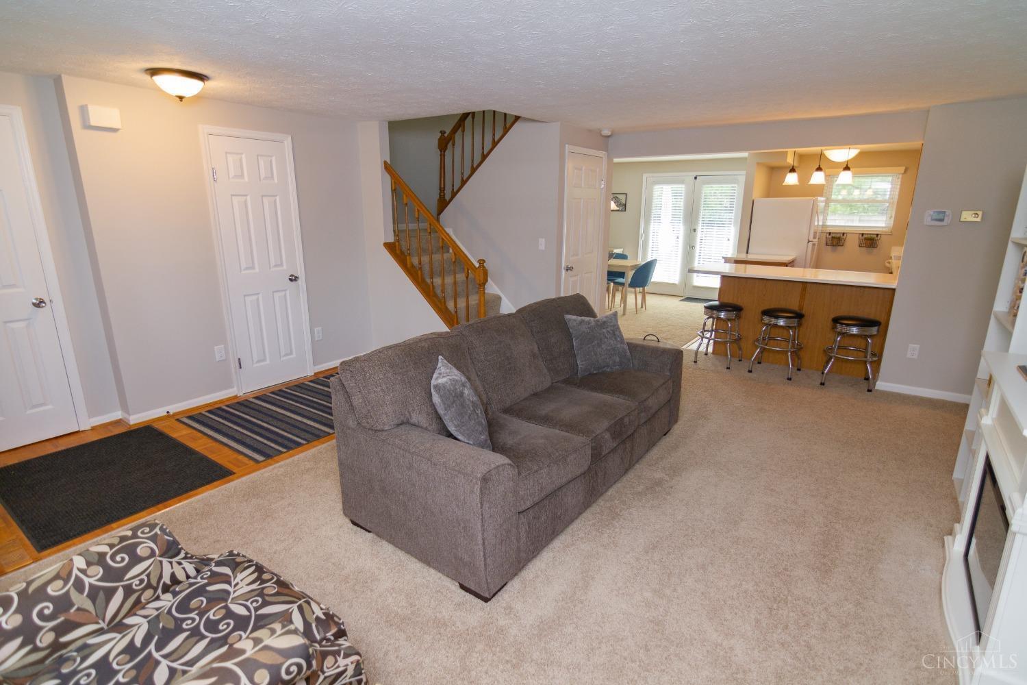 2085 Stratford Court