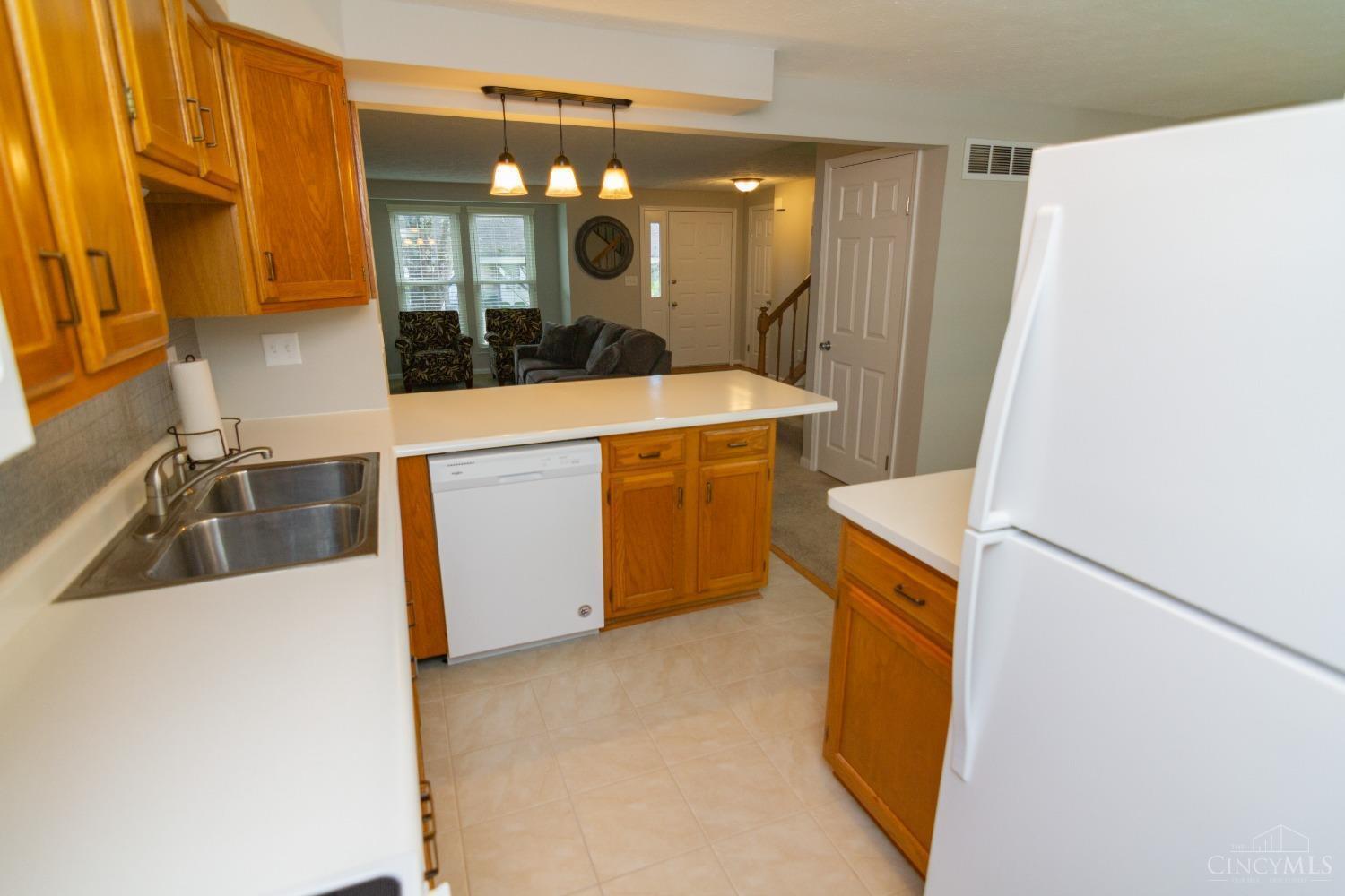 2085 Stratford Court