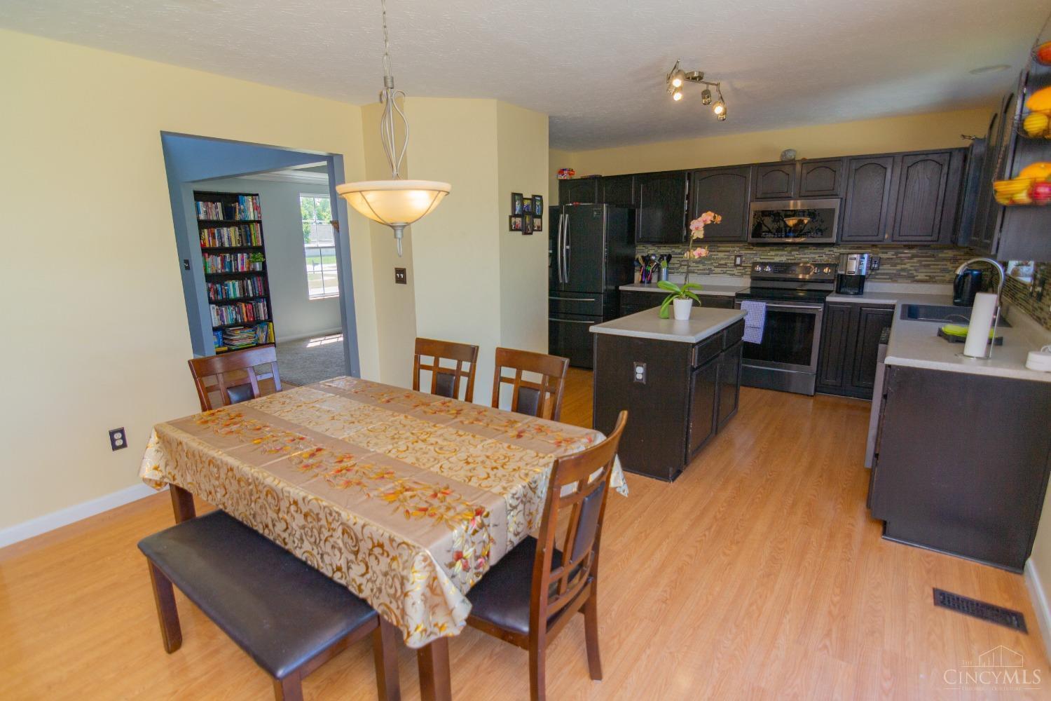 5263 Sunrise View Circle