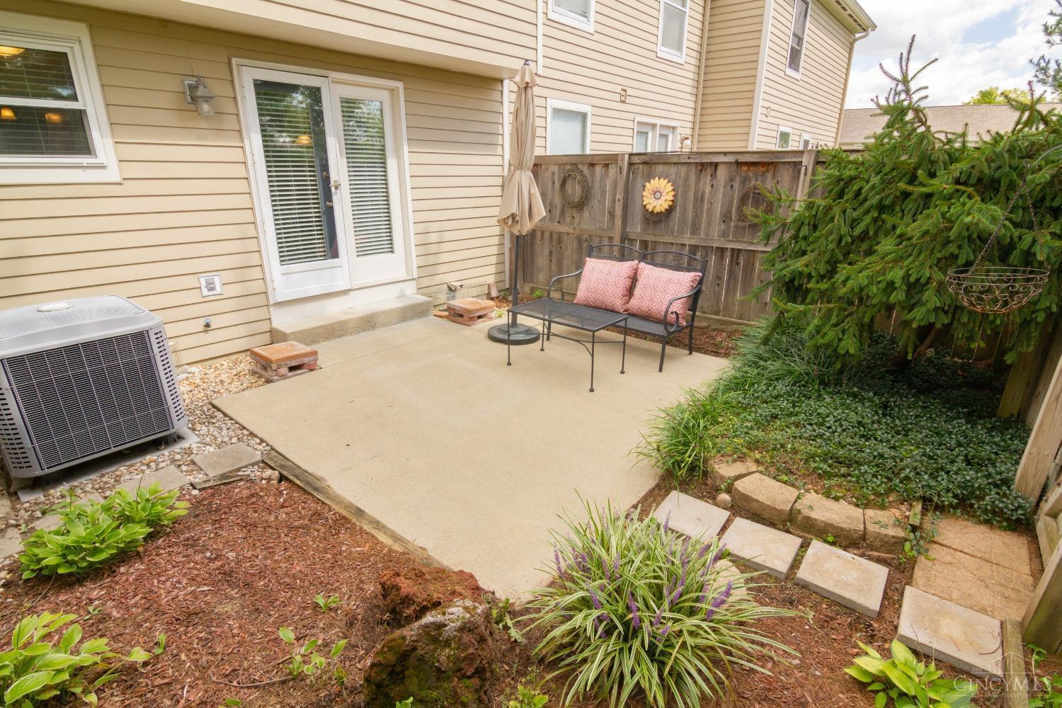 2085 Stratford Court