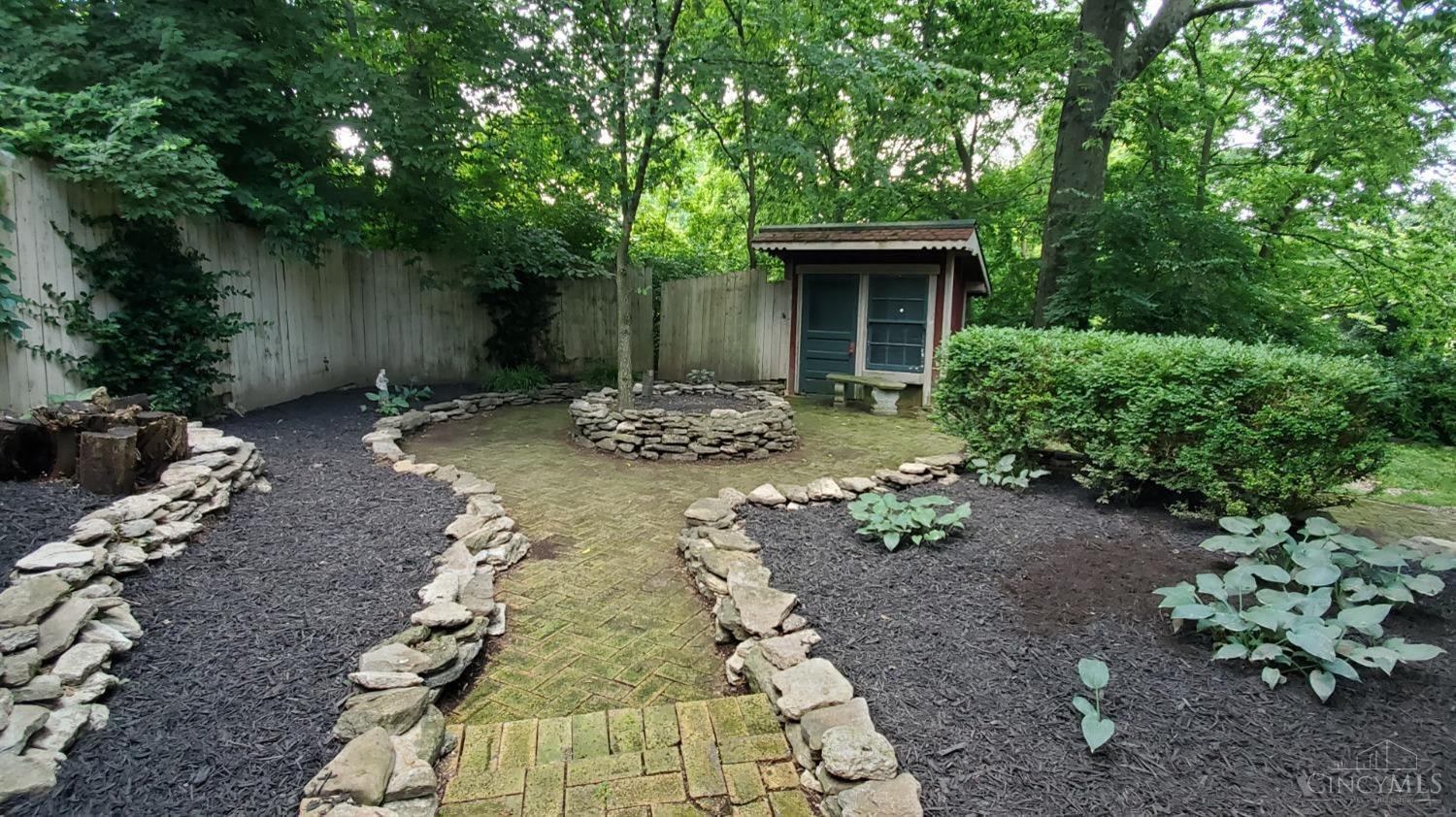 Homes for sale in Cincinnati, OH | 808 Academy Ave, Cincinnati, OH 45205 | MLS# 1759405