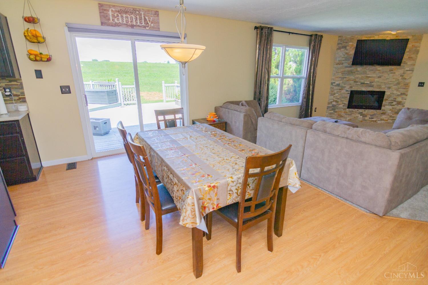 5263 Sunrise View Circle