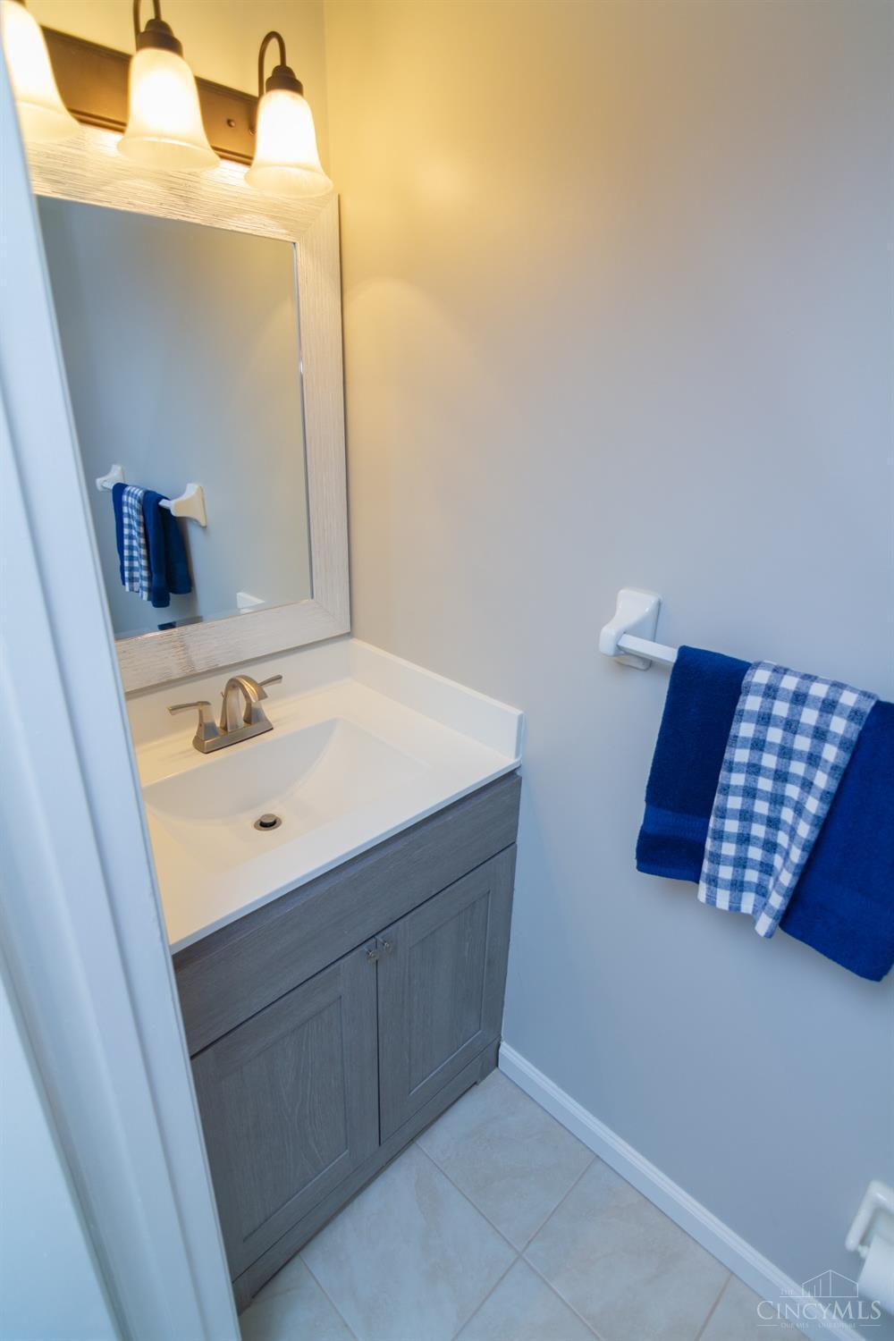 2085 Stratford Court