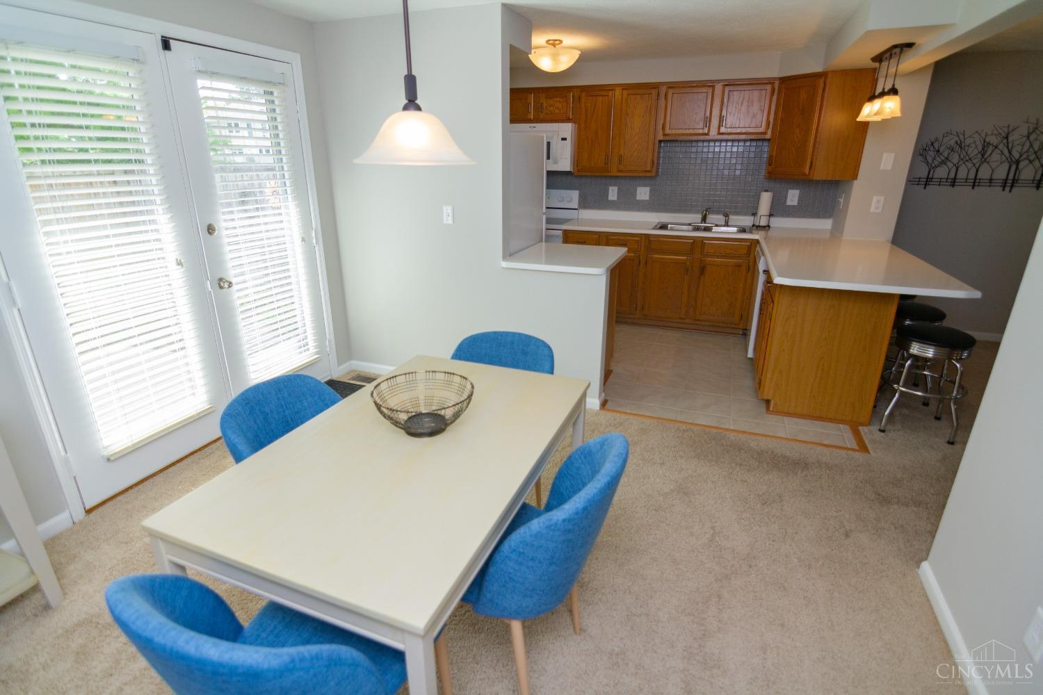 2085 Stratford Court