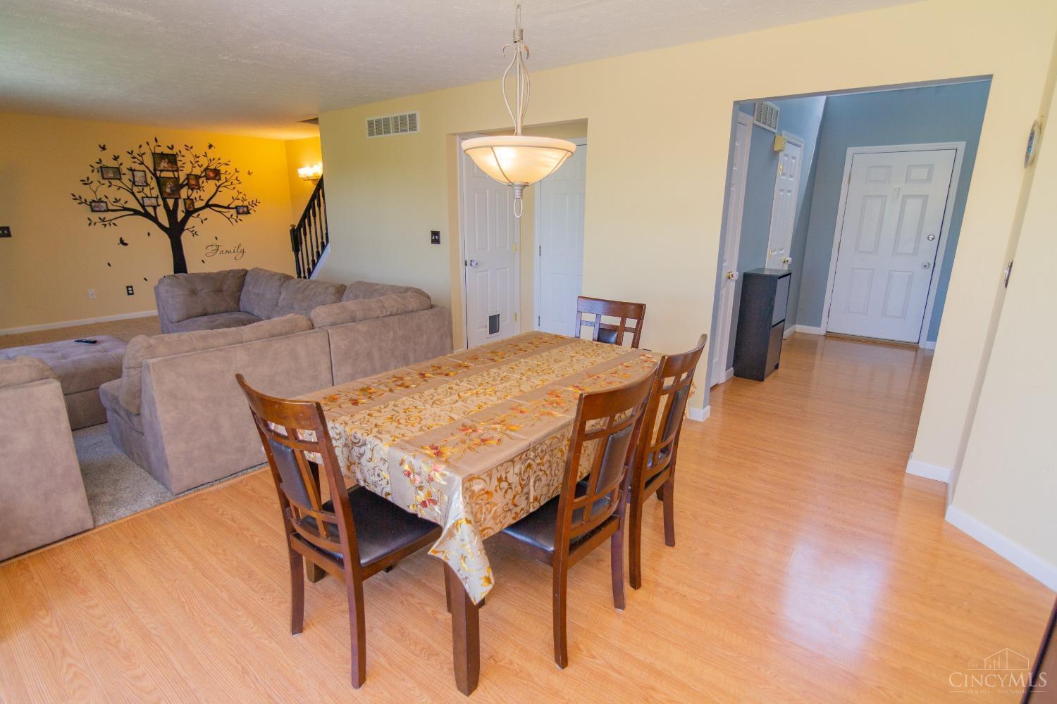 5263 Sunrise View Circle