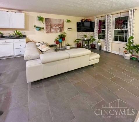 5060 Clarevalley Drive