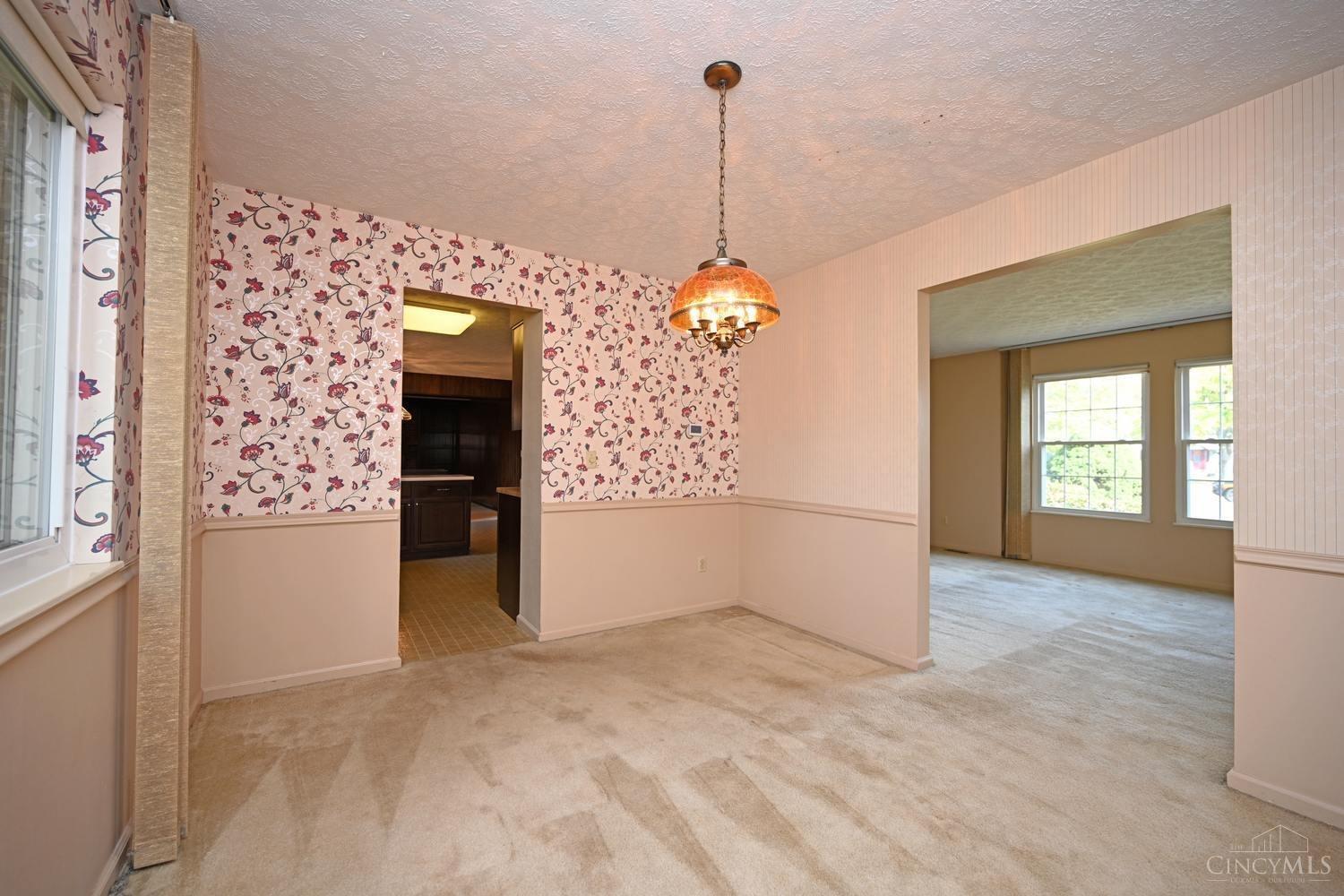 10681 Creeknoll Court