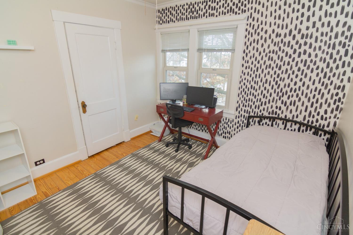 4128 St Martins Place