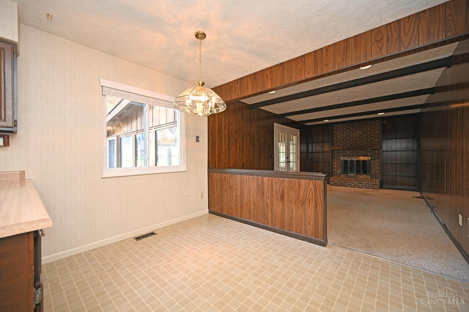 10681 Creeknoll Court