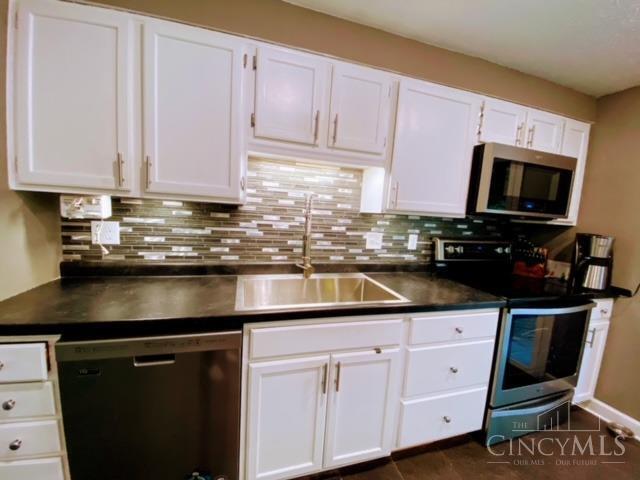 5060 Clarevalley Drive