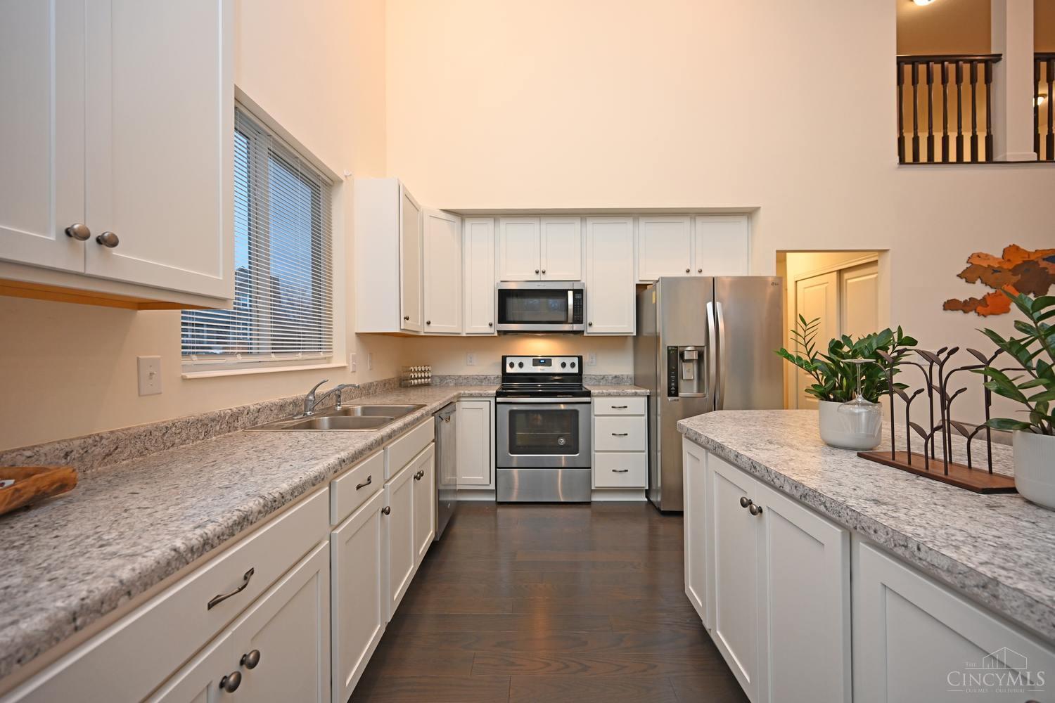 1321 Autumnview Drive