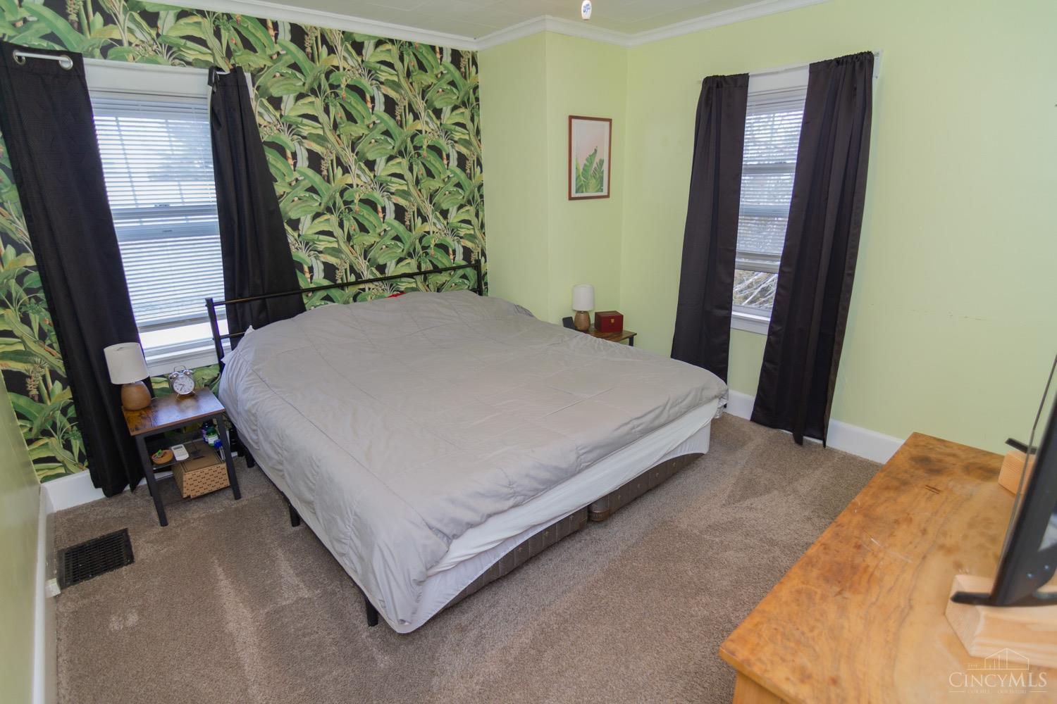 4128 St Martins Place