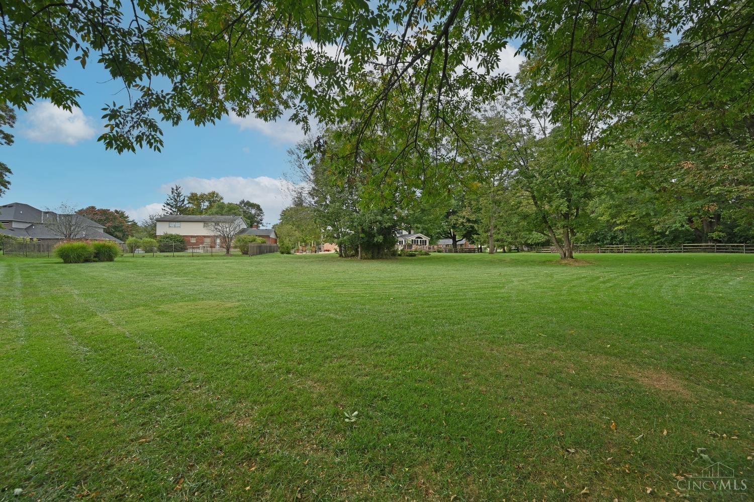 10681 Creeknoll Court