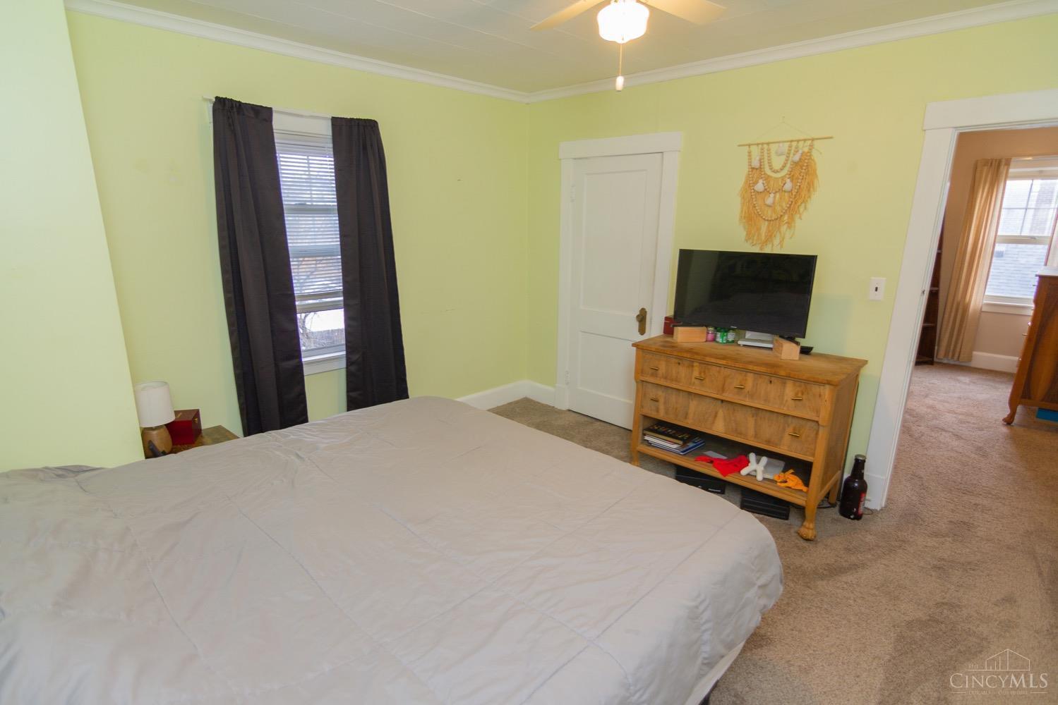 4128 St Martins Place