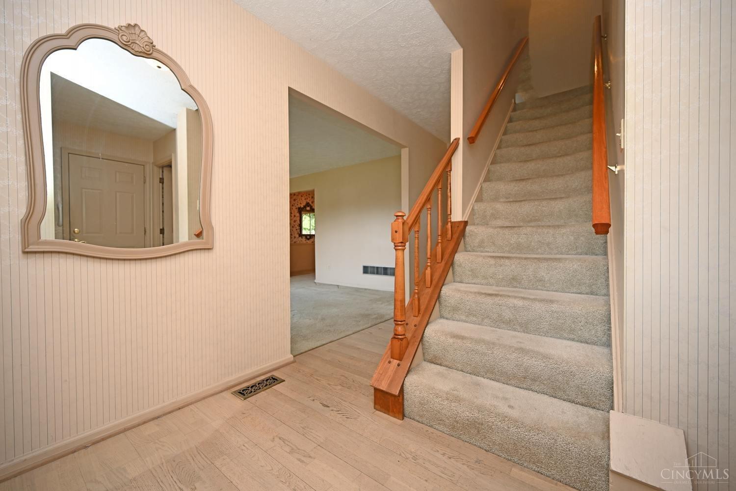 10681 Creeknoll Court