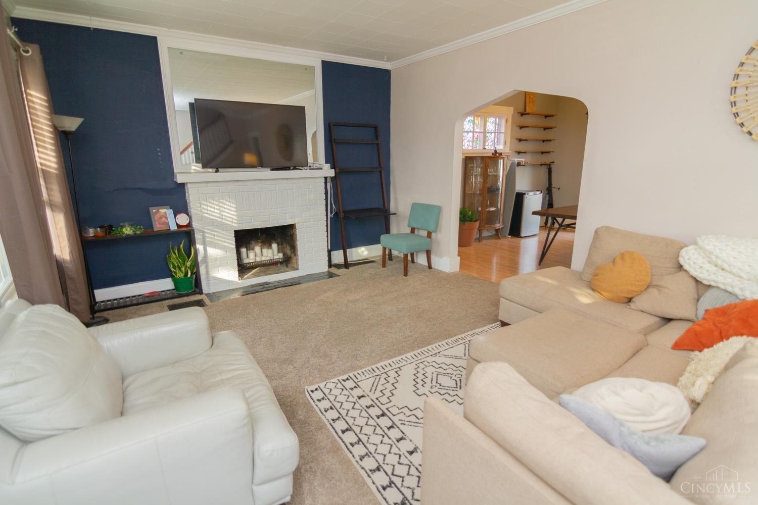 4128 St Martins Place