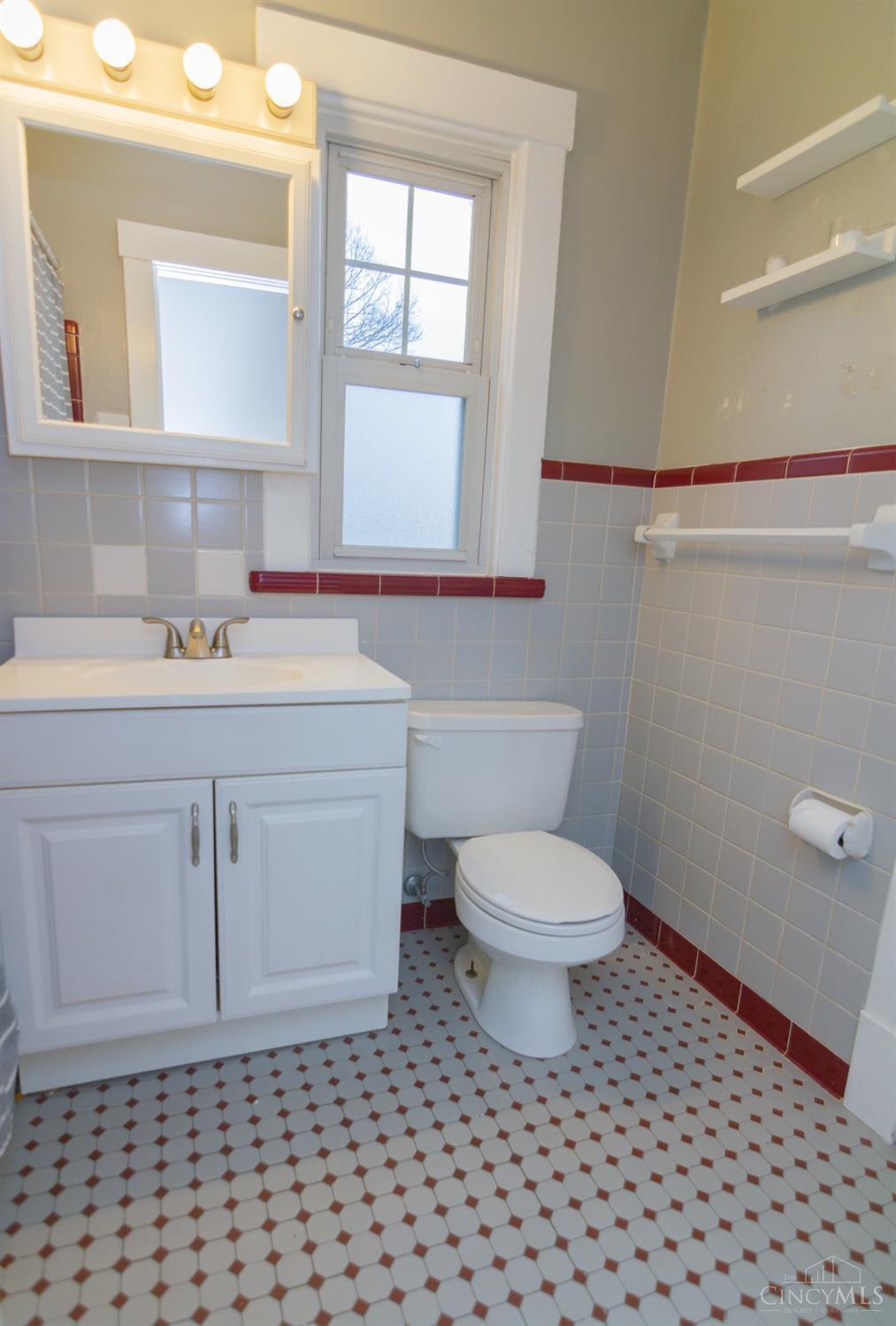 4128 St Martins Place