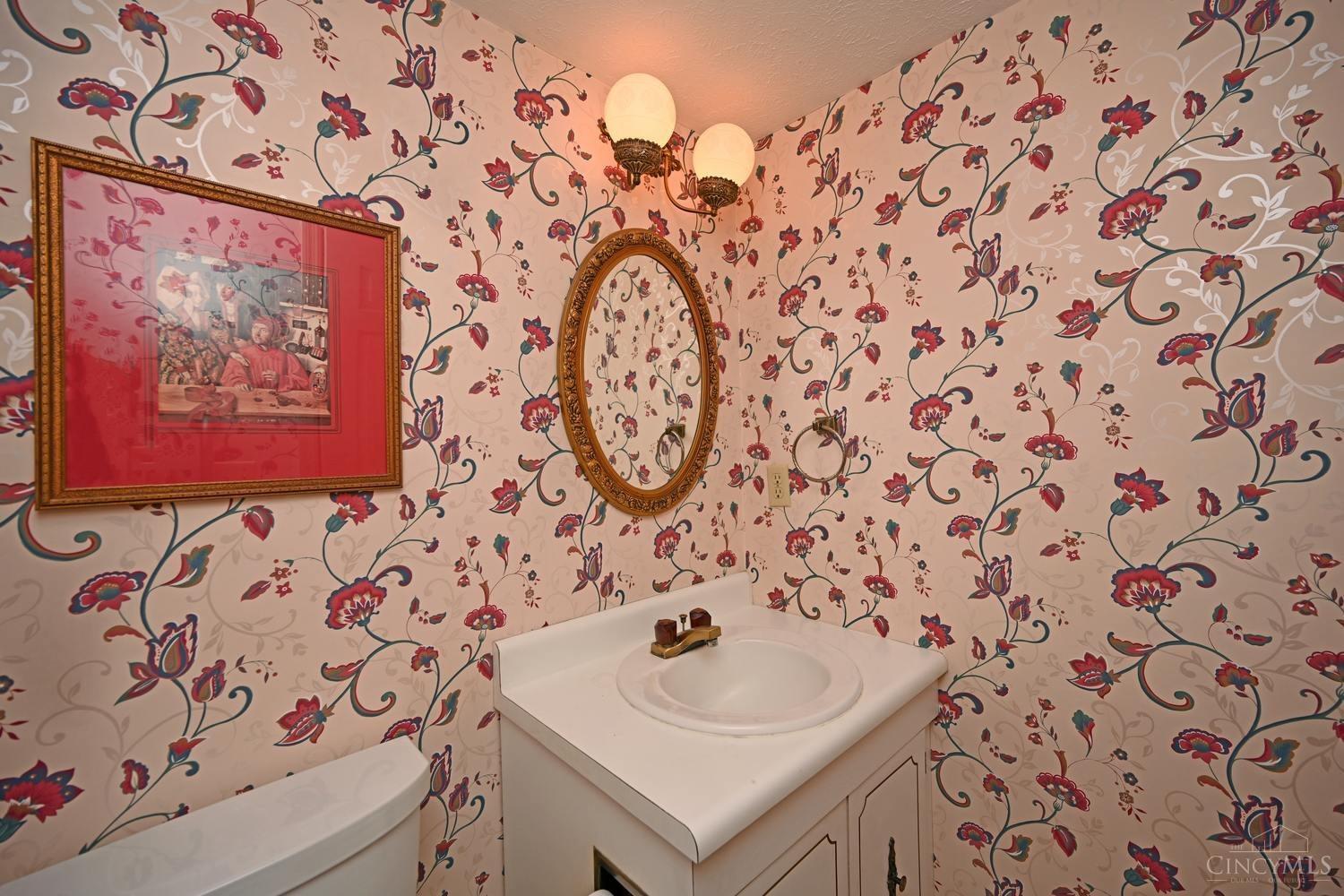 10681 Creeknoll Court