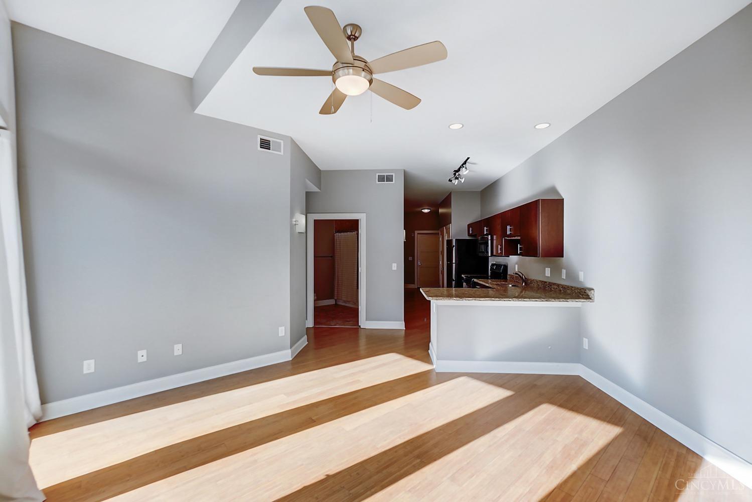 1326 Vine Street