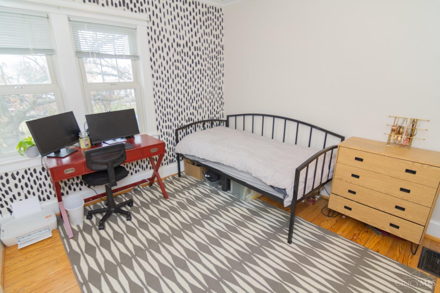 4128 St Martins Place